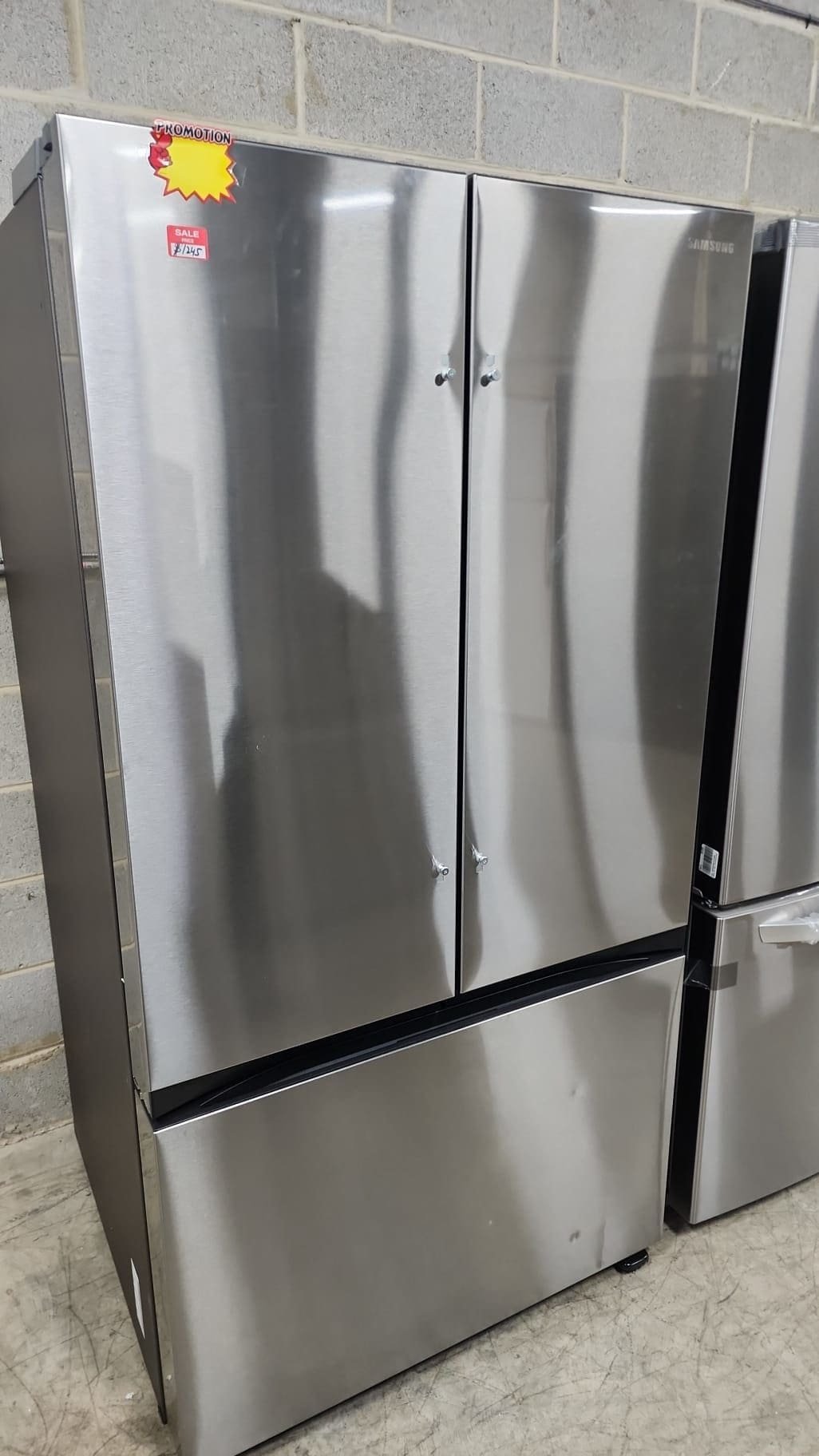 32 cu. ft. Mega Capacity 3-Door French Door Refrigerator with Dual Auto Ice Maker in Stainless Steel RF32CG5100SR