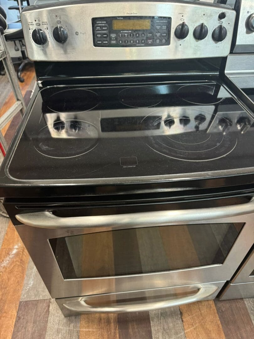 GE Refurbished Stainless Electric Stove Freestanding