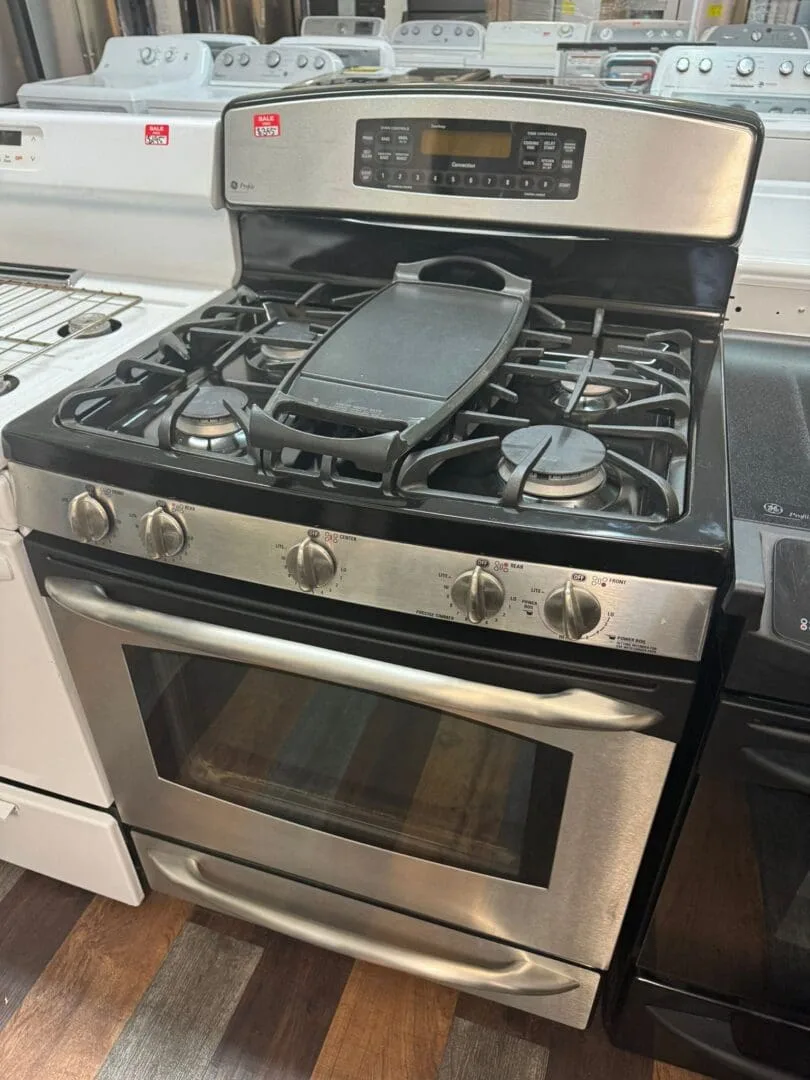 GE Profile 30″ Refurbished Free-Standing Gas Range