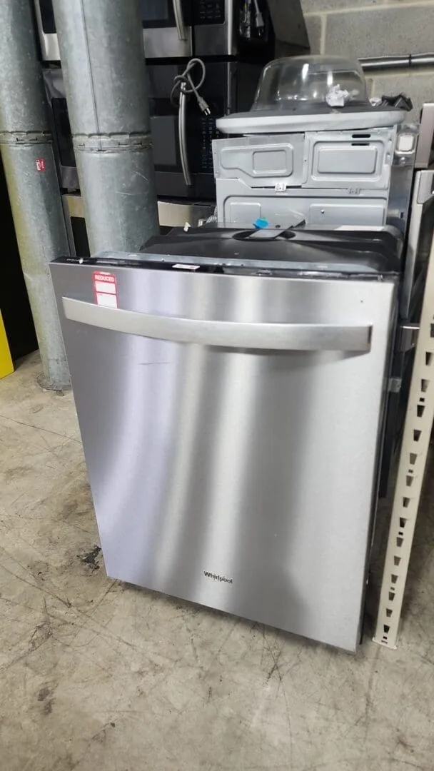 Whirlpool 24″ in Stainless Steel Top Control Dishwasher with 3rd Rack