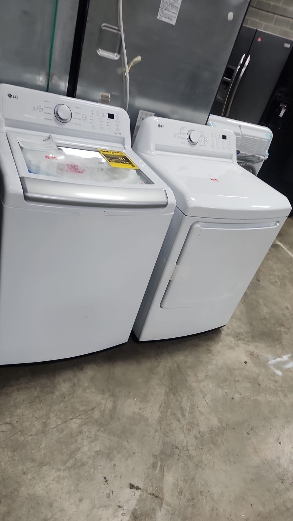LG 5.8 Cu. Ft. Top Load Washer With 7.3 Cu. Ft. Electric Dryer – White – New