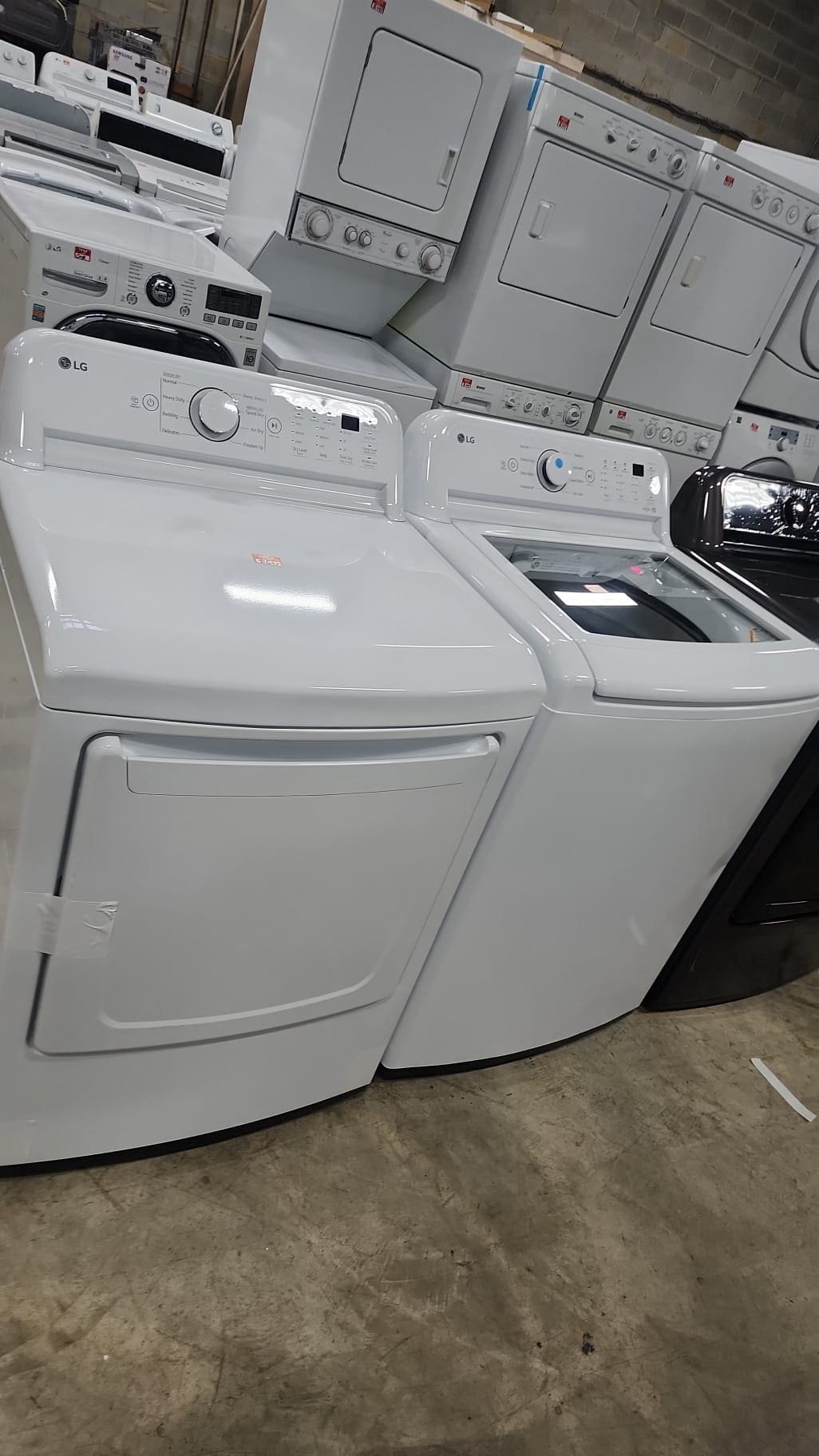 LG – 4.3 Cu. Ft. Top Load Washer With 7.3 Cu. Ft. Electric Dryer