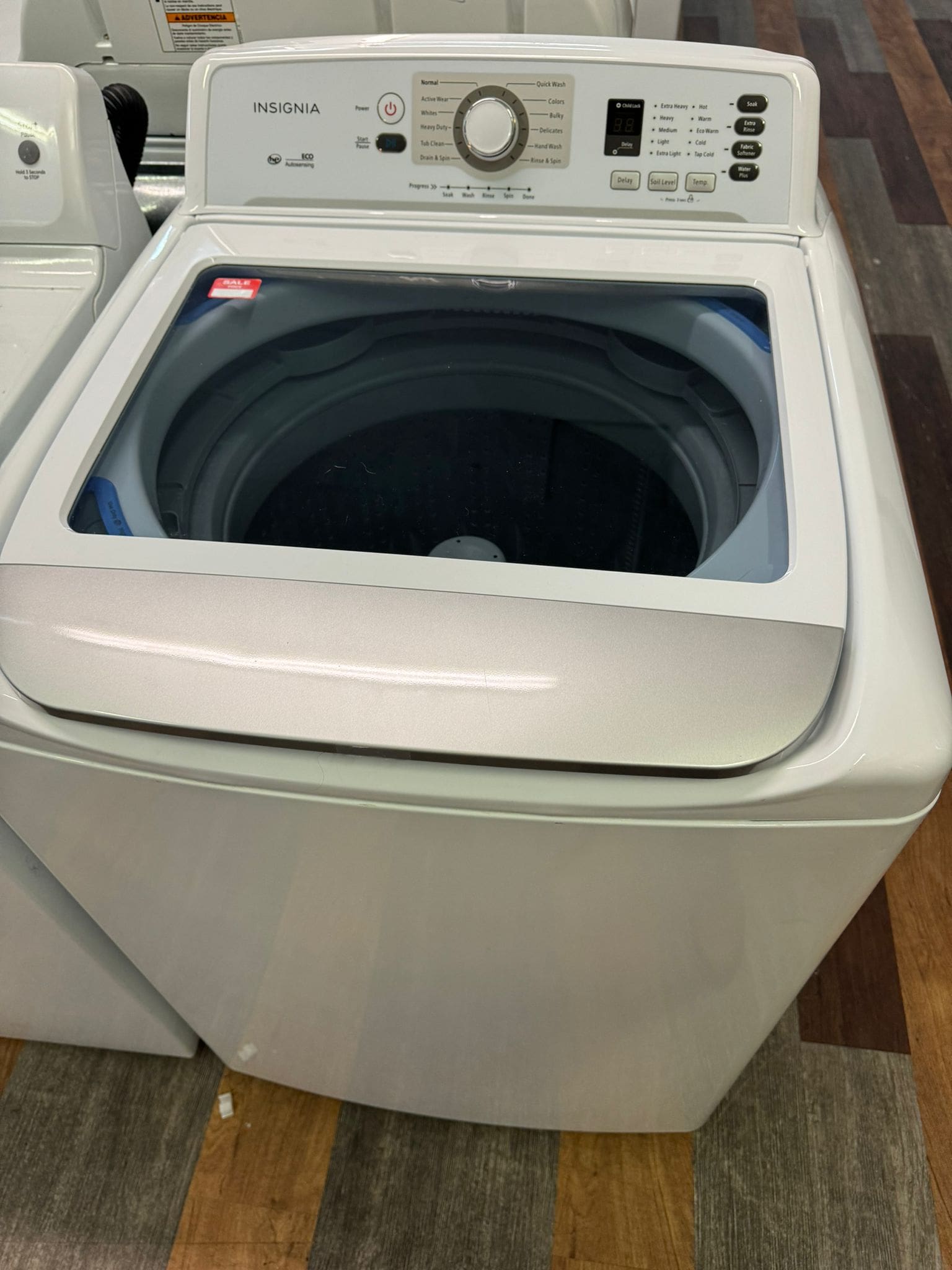 Insignia Like New Top Load Washer – White