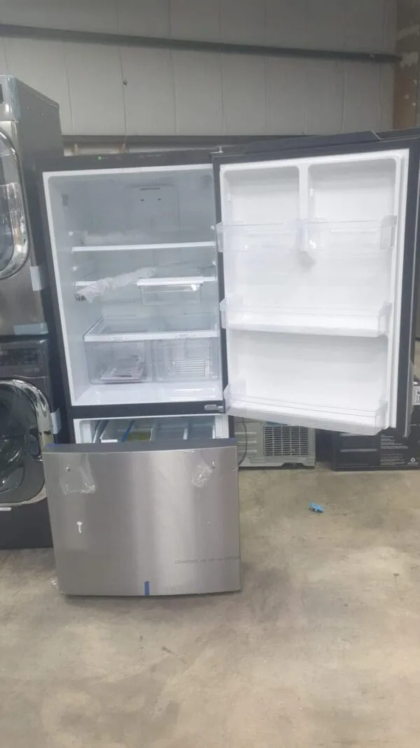 GE 30 Inch Bottom Freezer Refrigerator with 21 Cu. Ft. Capacity