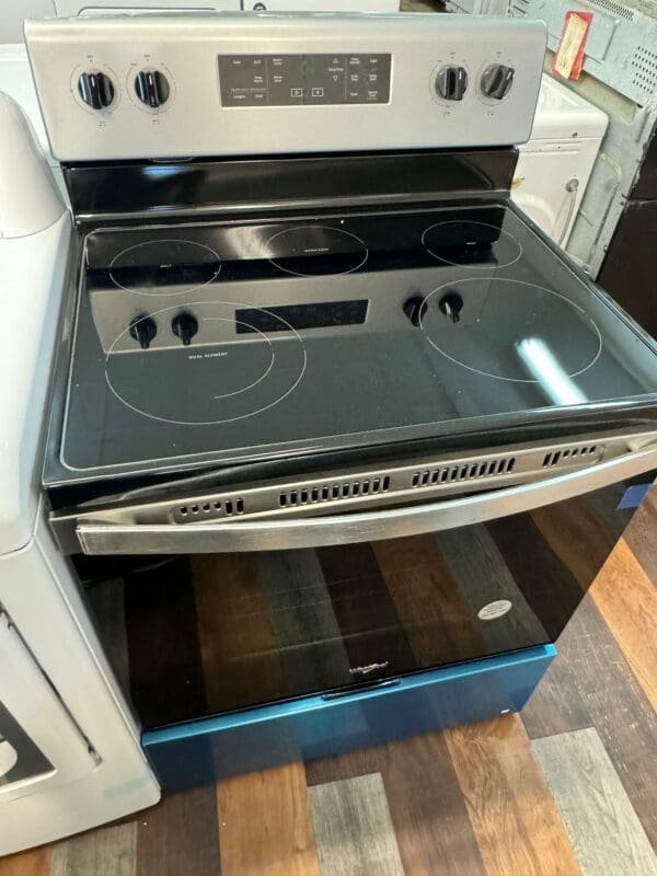 Whirlpool New - 5.3 Cu. Ft. Freestanding Electric Range - Stainless Steel