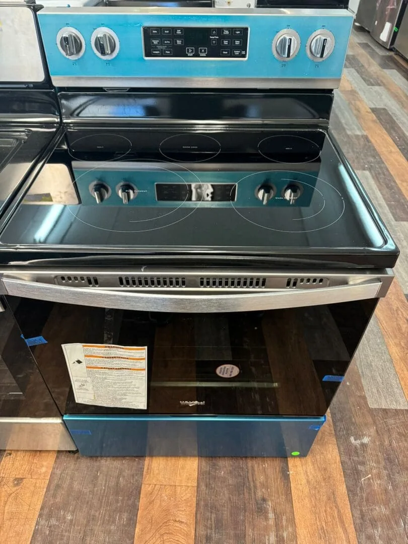Whirlpool  New – 5.3 Cu. Ft. Freestanding Electric Convection Range with Air Fry – Stainless Steel