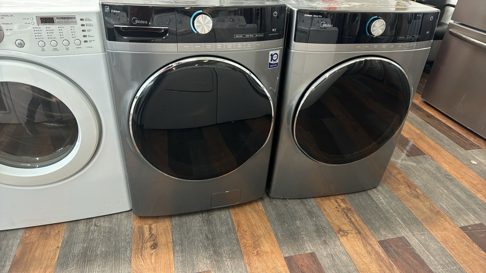 Midea Like New Front Load Washer Dryer Set – Black