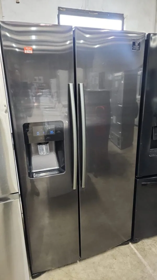 Samsung Used 36 Inch Side by Side Refrigerator with 24.5 cu. ft. Capacity - Black Stainless