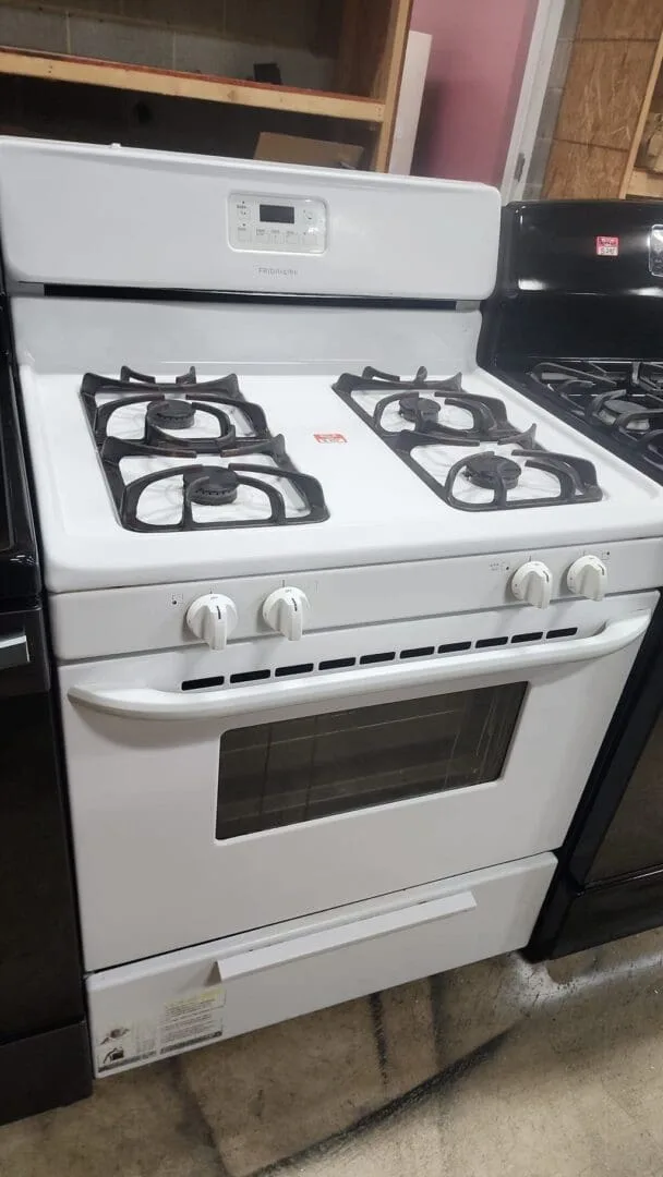 Frigidaire Used Gas Burner Stove Freestanding – White