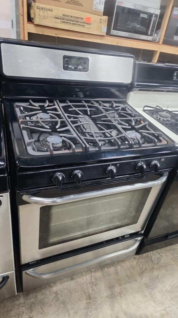 Used Like New Gas Stove Freestanding - Black