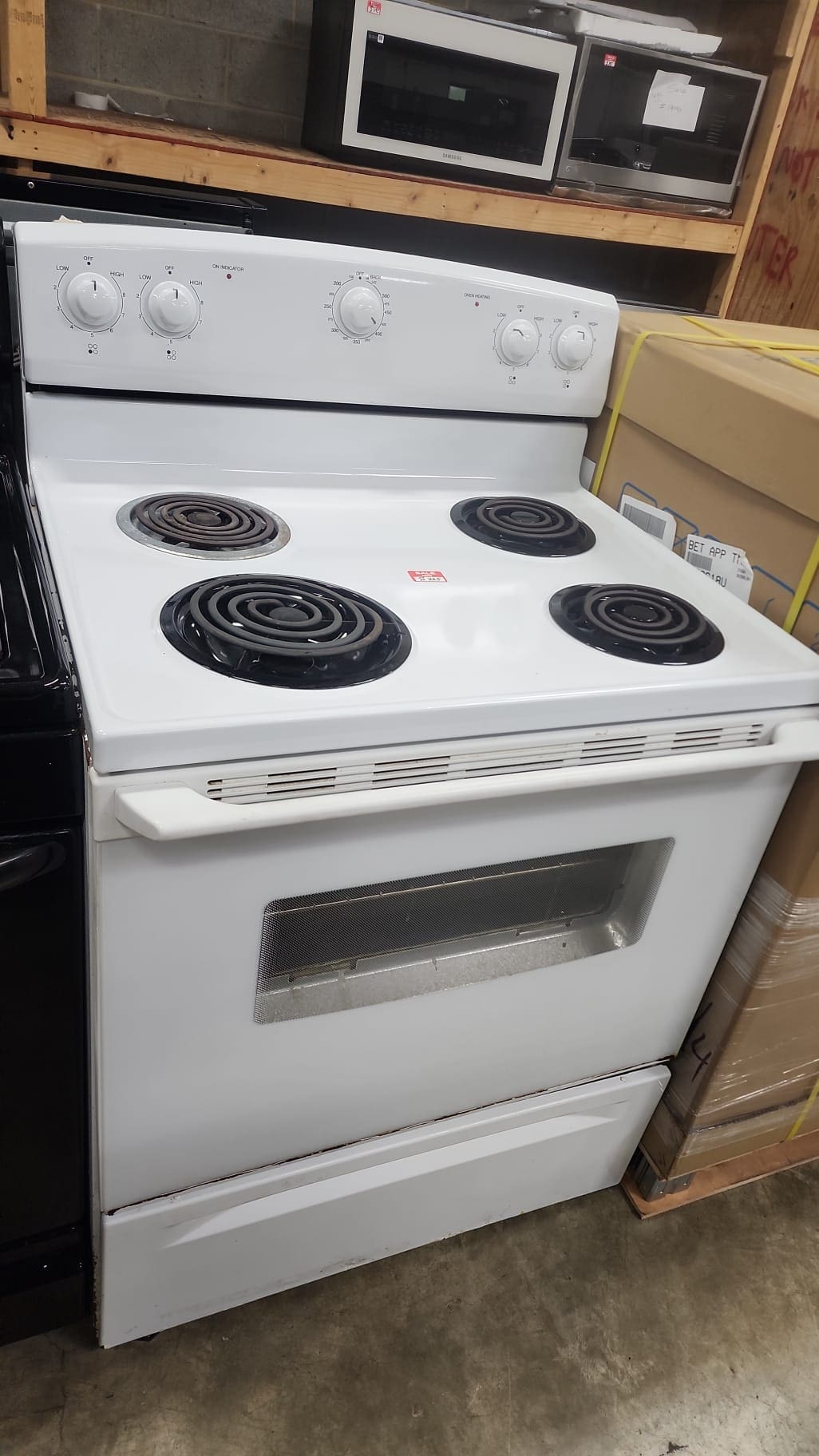 Used Coil Top Stove Freestanding – White