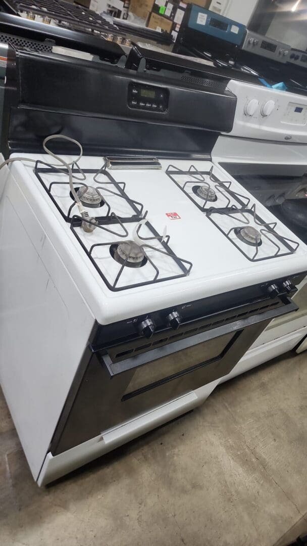 Used Gas Stove Freestanding – Black And White