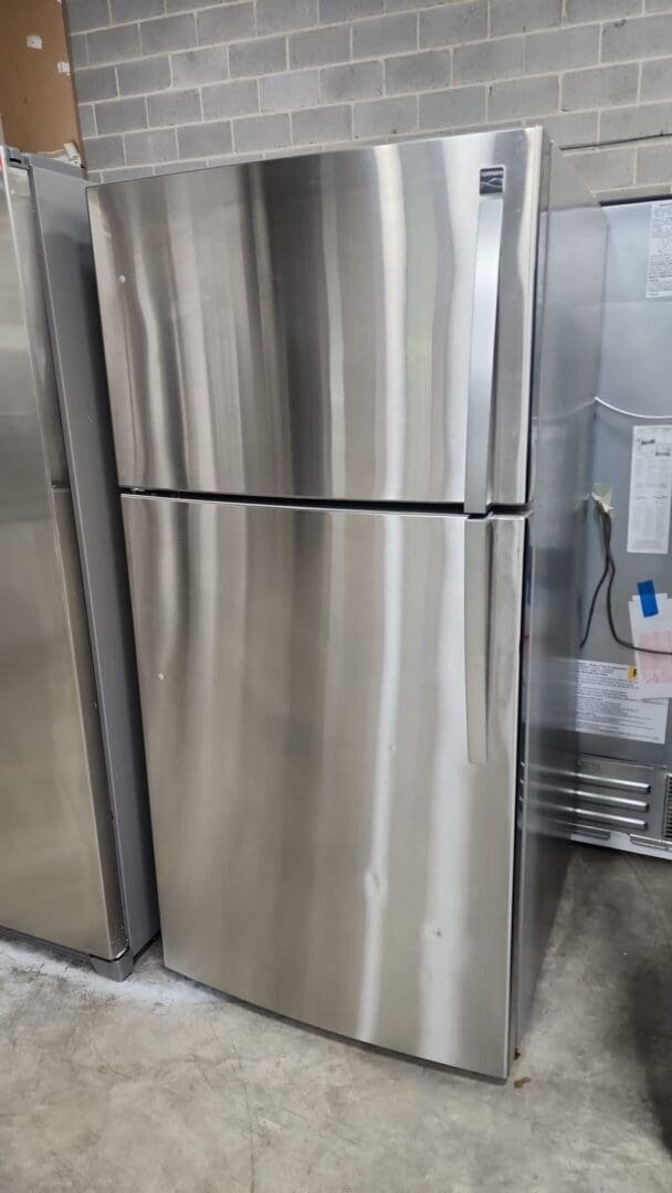 Kenmore 33″ Used Top Bottom Refrigerator – Stainless