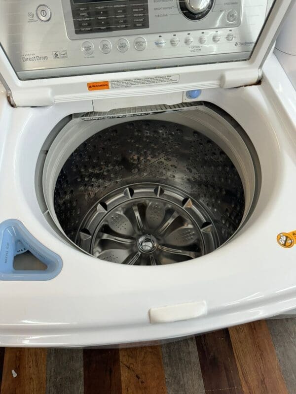 LG Used Washer Dryer Set - White