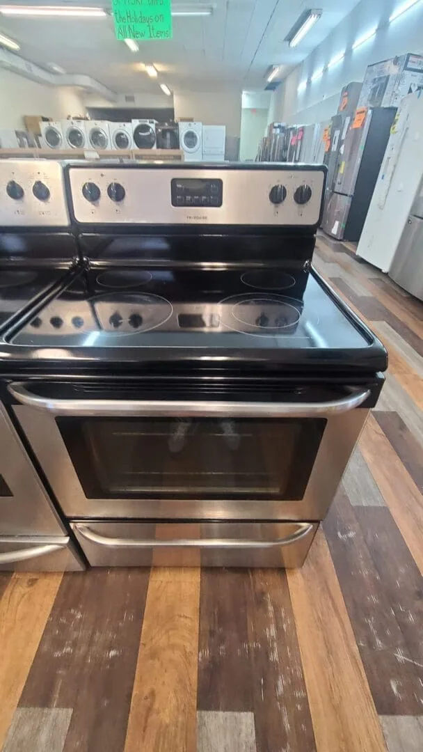 Frigidaire Electric Range Freestanding