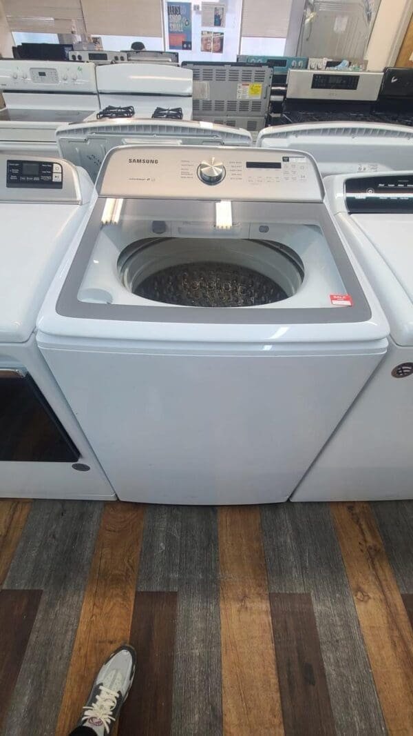 Samsung Like New Top Load Washer - White