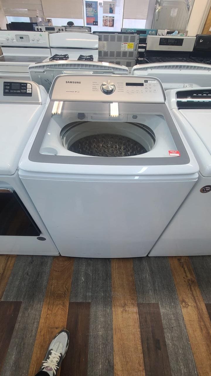 Samsung Like New Top Load Washer – White