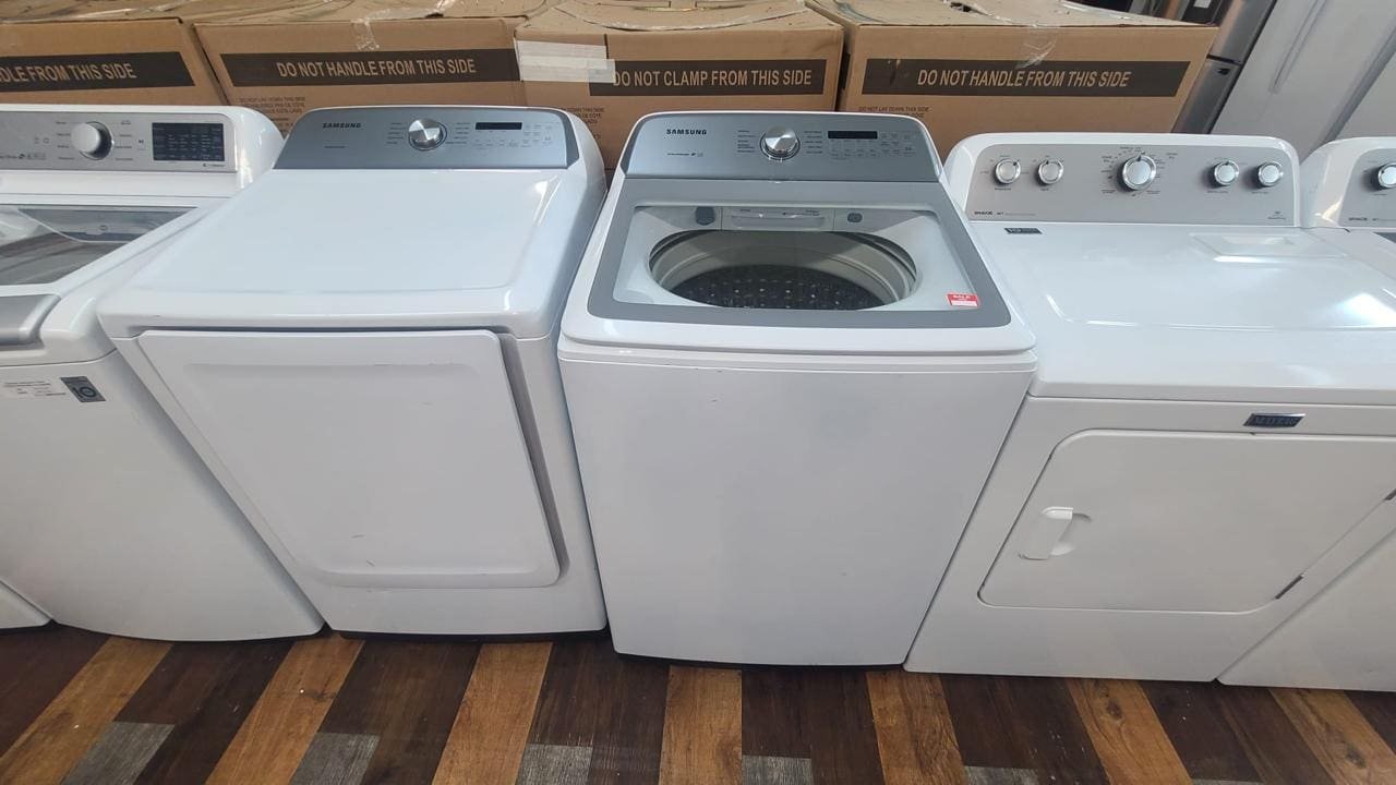 Samsung New Washer Dryer Set – White