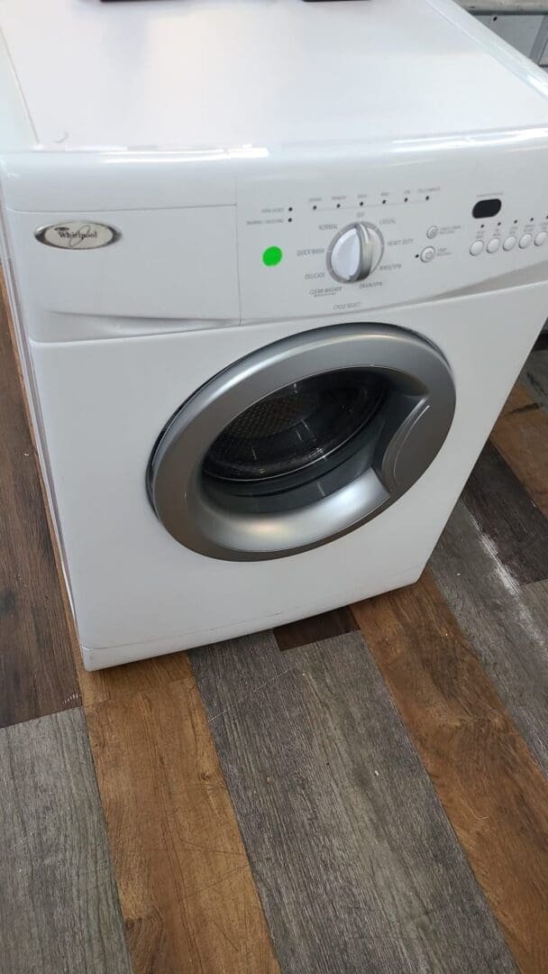 Whirlpool 24″ Front Load Washer ( Used ) – White