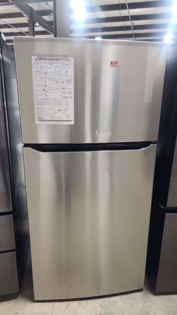 LG 33″ New Scratch and Dent Top Bottom Refrigerator – Stainless