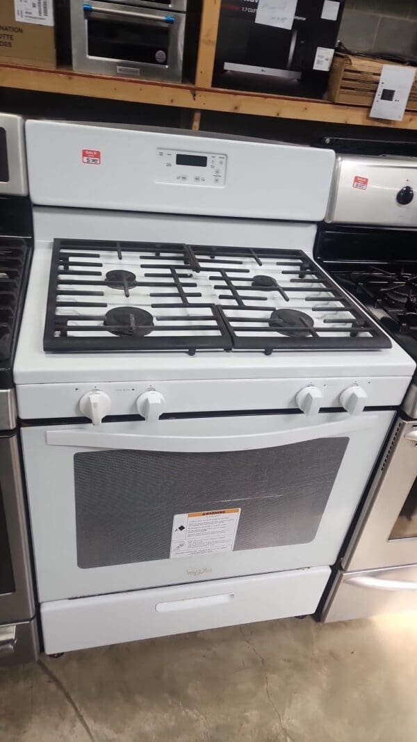 Whirlpool Used 4 Burner Gas Stove Freestanding - White