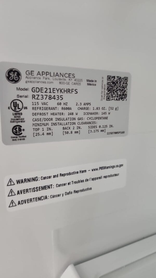 GE GDE21EYKFS 30" Width Bottom-Freezer Refrigerator - Image 2