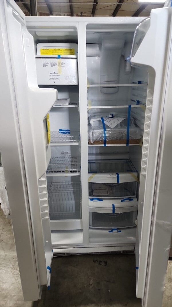 GE NEW SIDE BY SIDE REFRIGERATOR - WHITE - Image 2