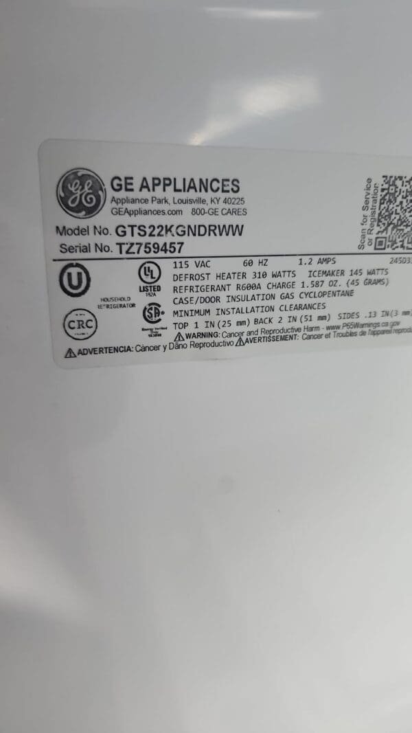 GE GTS22KGNRWW 33 Inch Top Freezer Refrigerator - Image 2