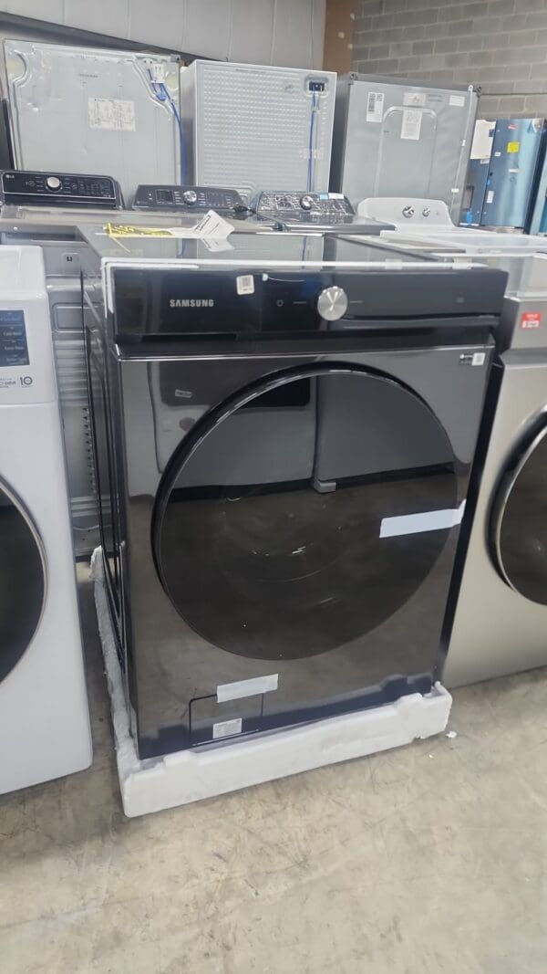 Samsung WF53BB8700AVUS High-Efficiency Stackable Load Washer - Image 3