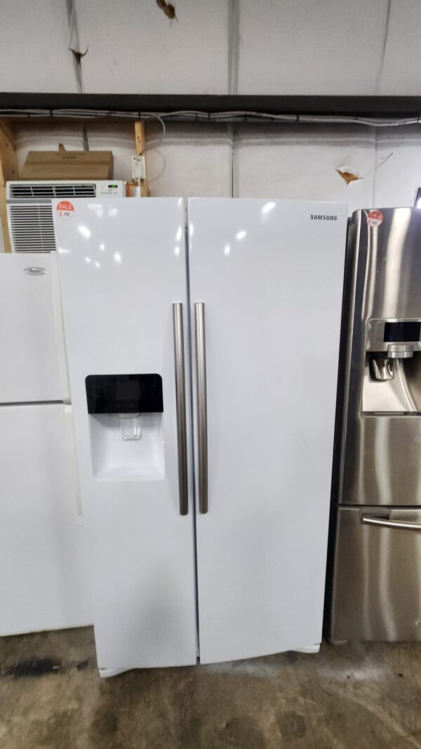 Samsung RS25H5111WW – 24.5 cu ft Side‑by‑Side Refrigerator - Image 2