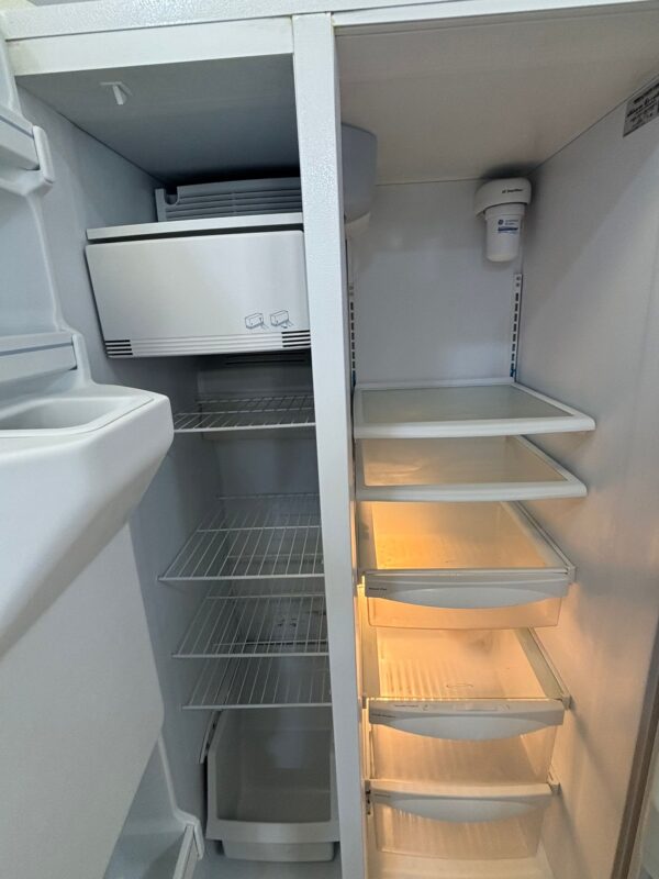 GE GSH25JFXNWW – 25.3 cu ft Side‑by‑Side Refrigerator - Image 3