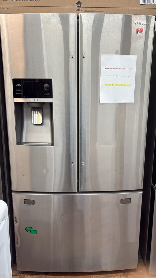 Samsung RF28HFEDBSR 28 cu ft French‑Door Refrigerator - Image 2