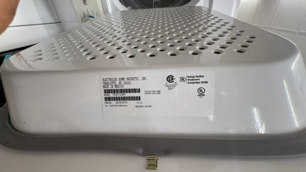 Frigidaire FLCE7522AW3 – 27″ Laundry Center - Image 5