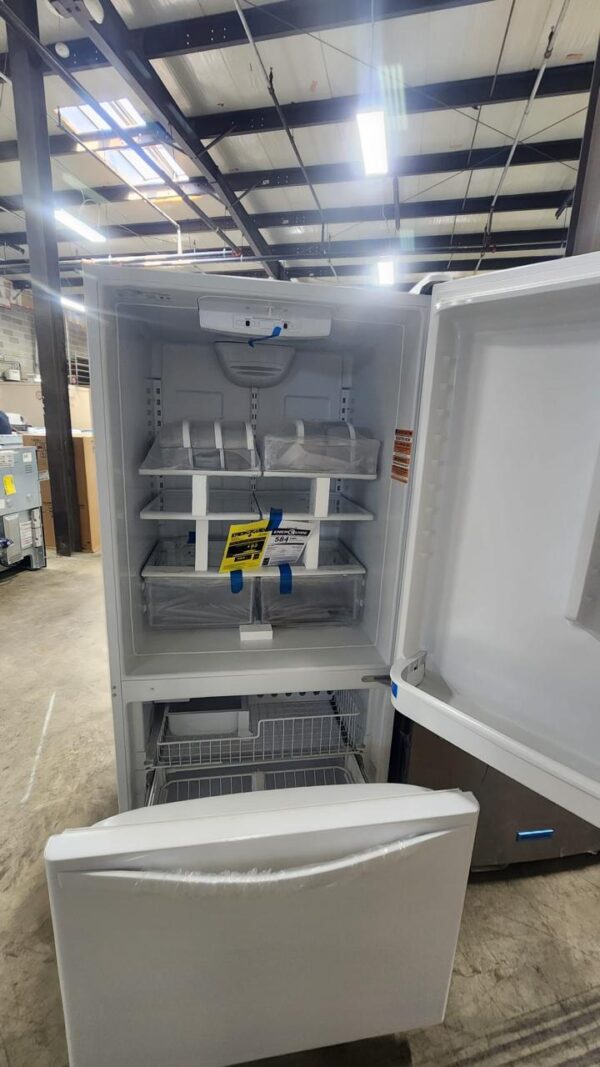 Whirlpool WRB322DMBM– 22.1 cu ft Bottom‑Freezer Refrigerator - Image 4