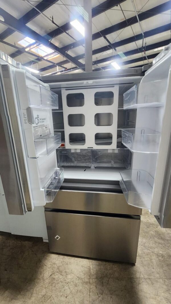 LG LF29H8330S 36 Inch Smart 4-Door French Door Refrigerator - Image 3